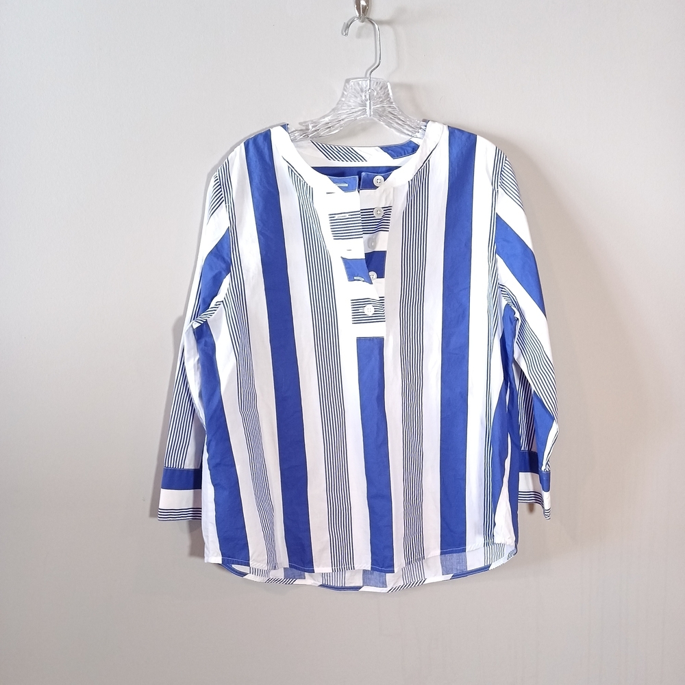 J.Crew Striped Cotton blue 3/4 Sleeve 1/2 Button Curved Hem Relaxed Size M